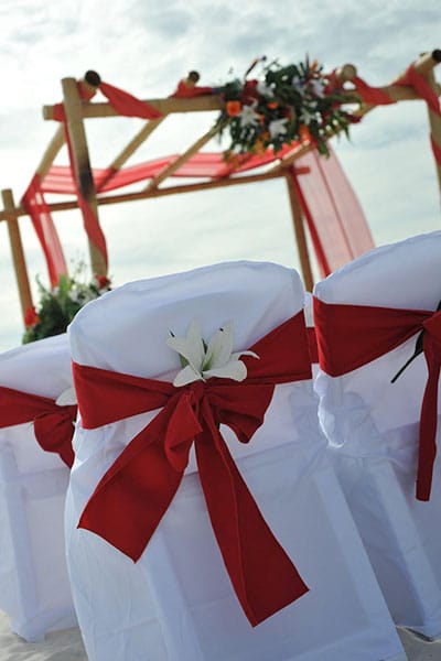 Fall Beach Wedding in Gulf Shores, Alabama Fall Beach Wedding Red and White Big Day Weddings